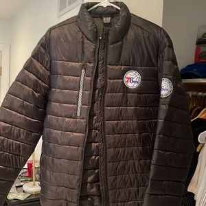 Mens 76ers bubble coat medium